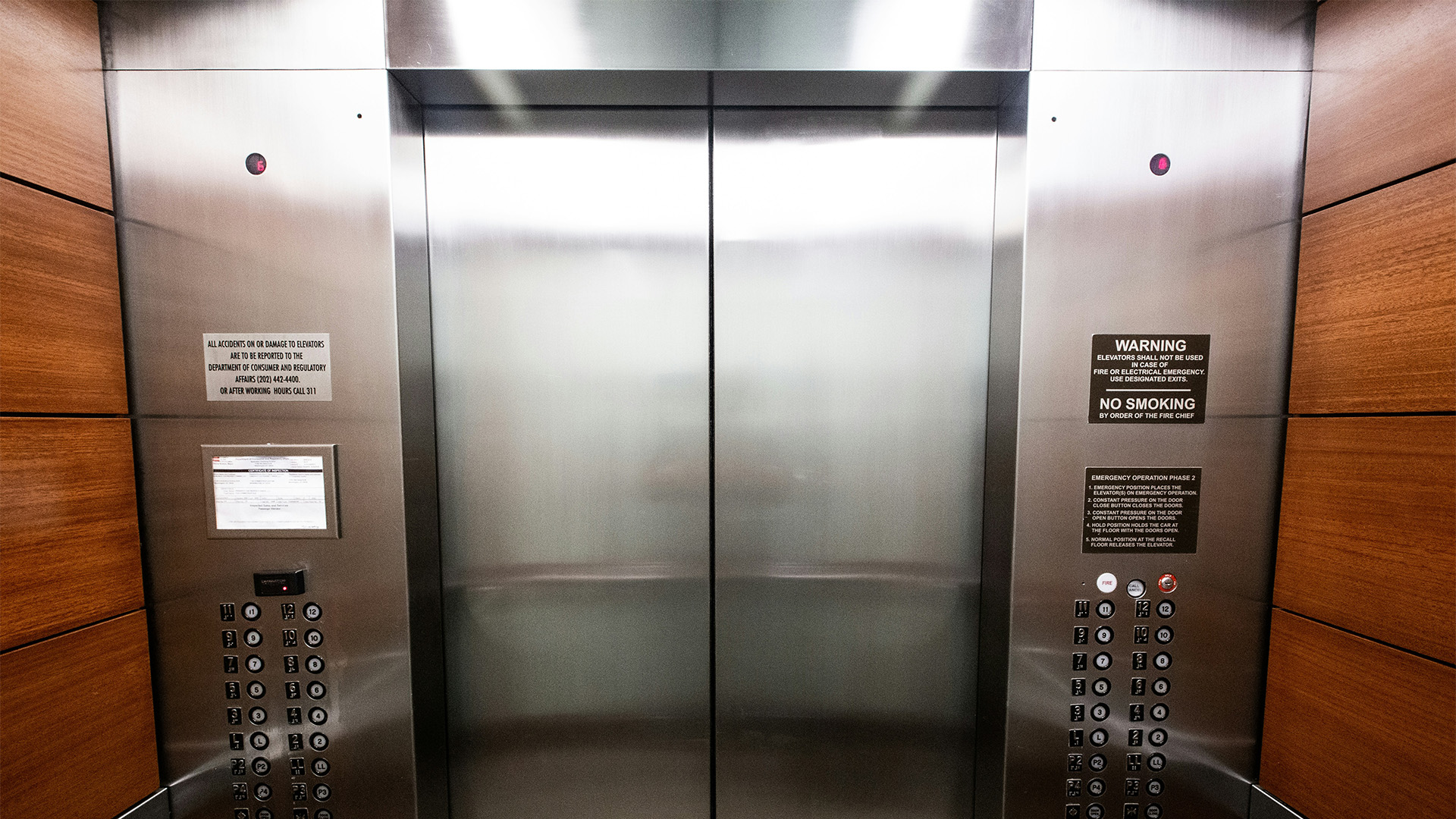 Atención de emergencias para elevadores en edificios corporativos — Ascentica